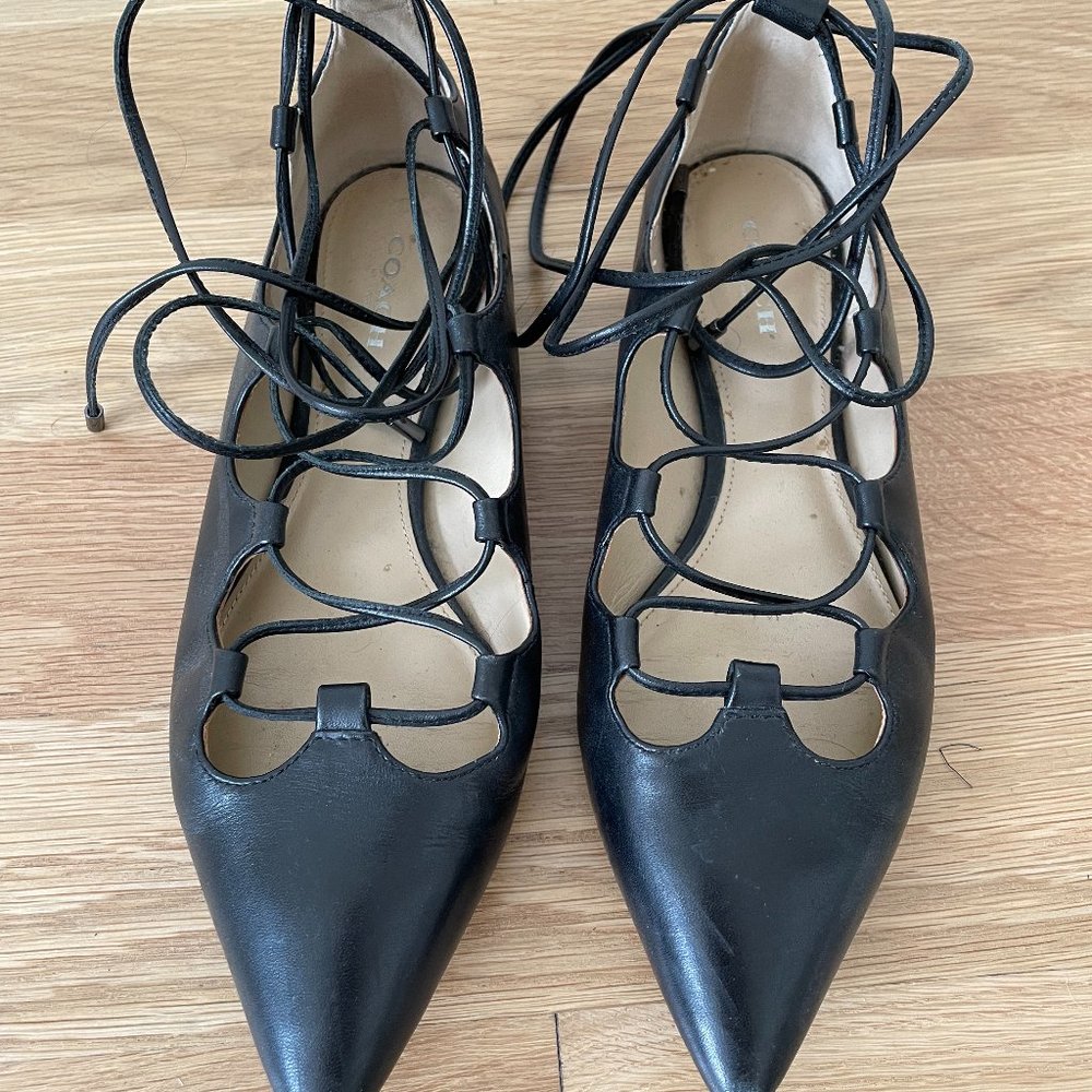 Coach size 8 lace-up flats